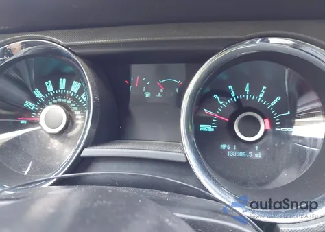 2013 Ford Mustang V6 z USA, uszkodzony, nr VIN 1ZVBP8AM5D5218722